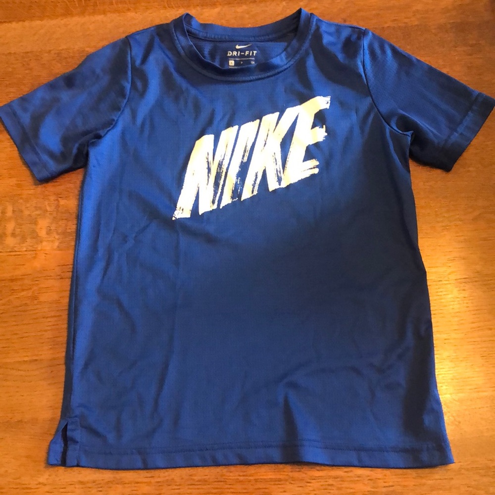 Kids Nike dry-fit shirt